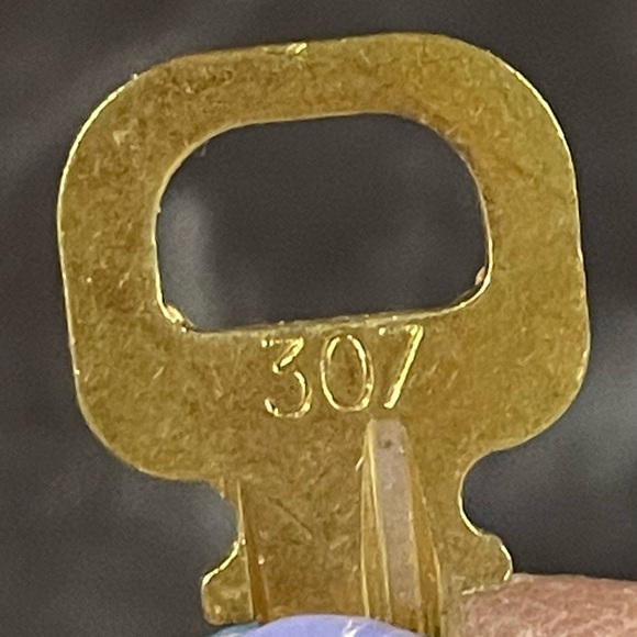 EUC Louis Vuitton Solid Brass Padlock and Key. #307 - Picture 2 of 6